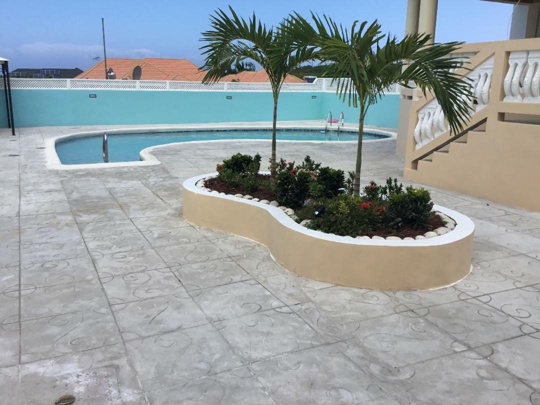 Cool Breeze Discovery Bay Exterior foto
