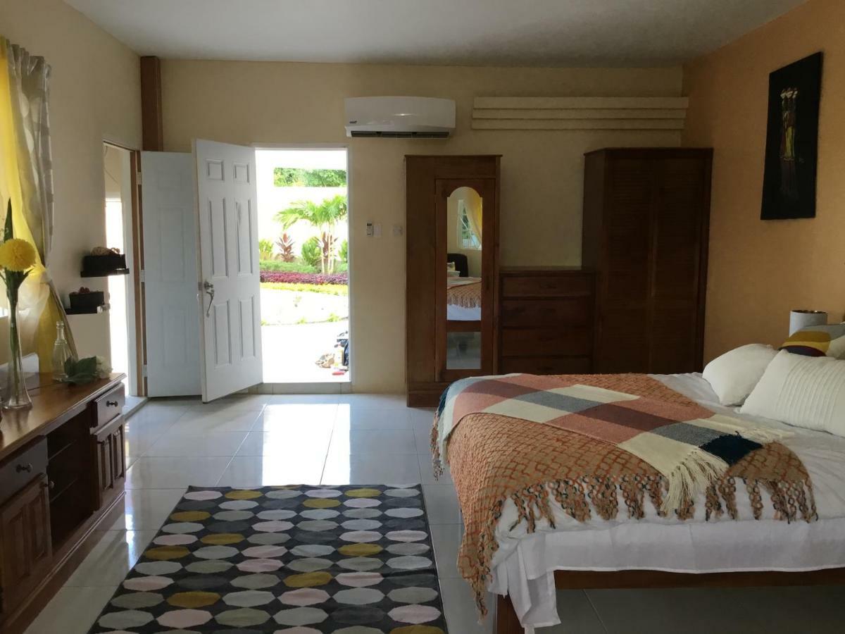 Cool Breeze Discovery Bay Exterior foto